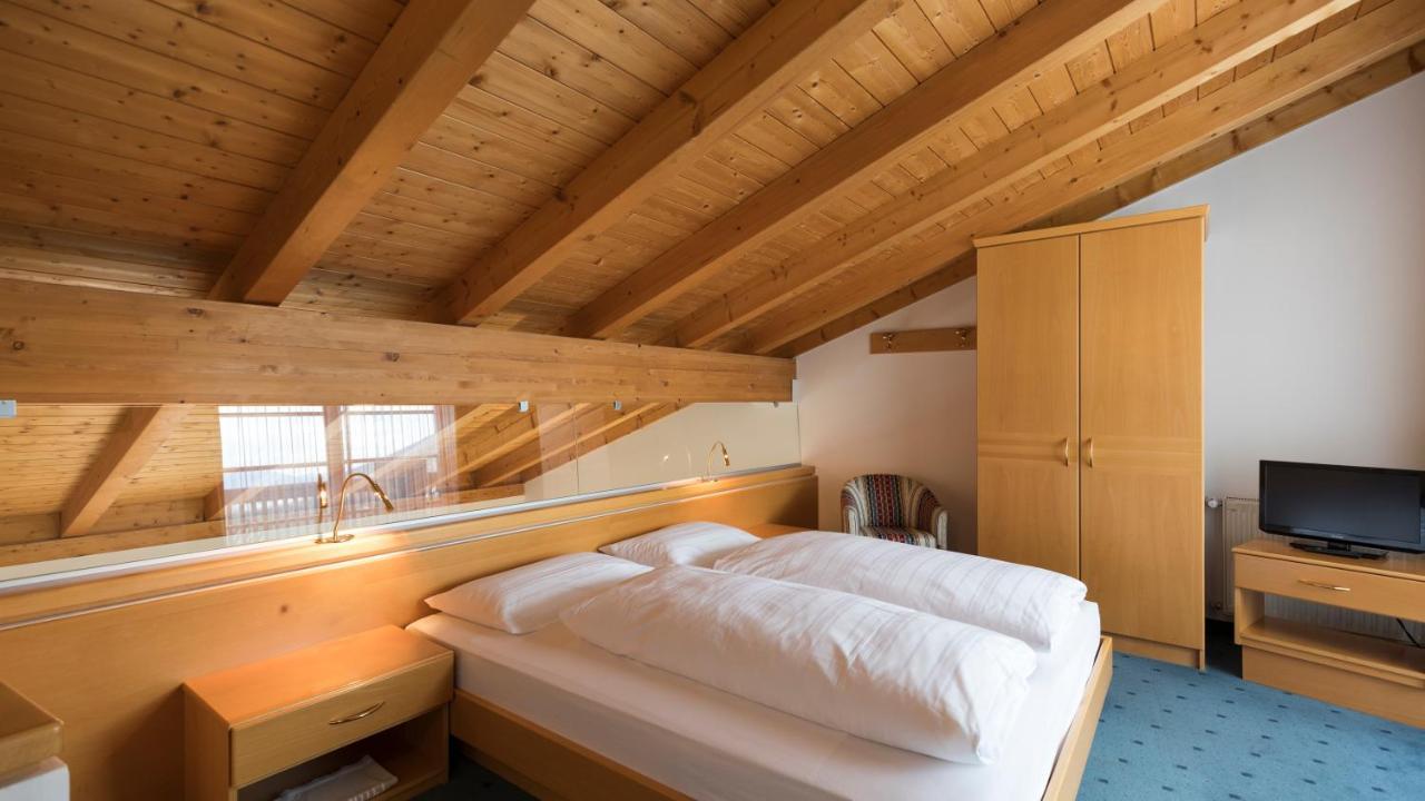 Residence Koenigswarte Strata Sexten Екстериор снимка