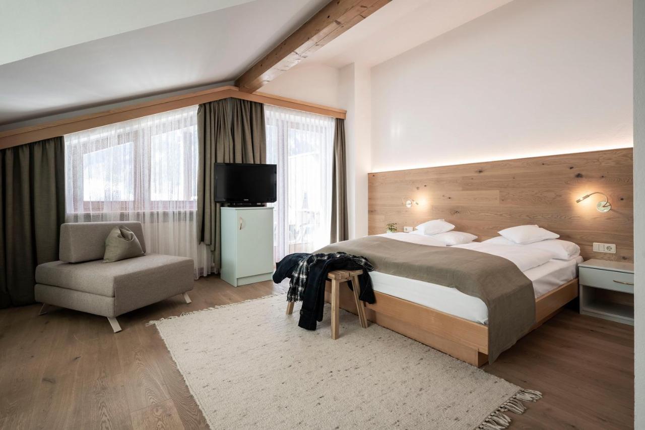 Residence Koenigswarte Strata Sexten Екстериор снимка
